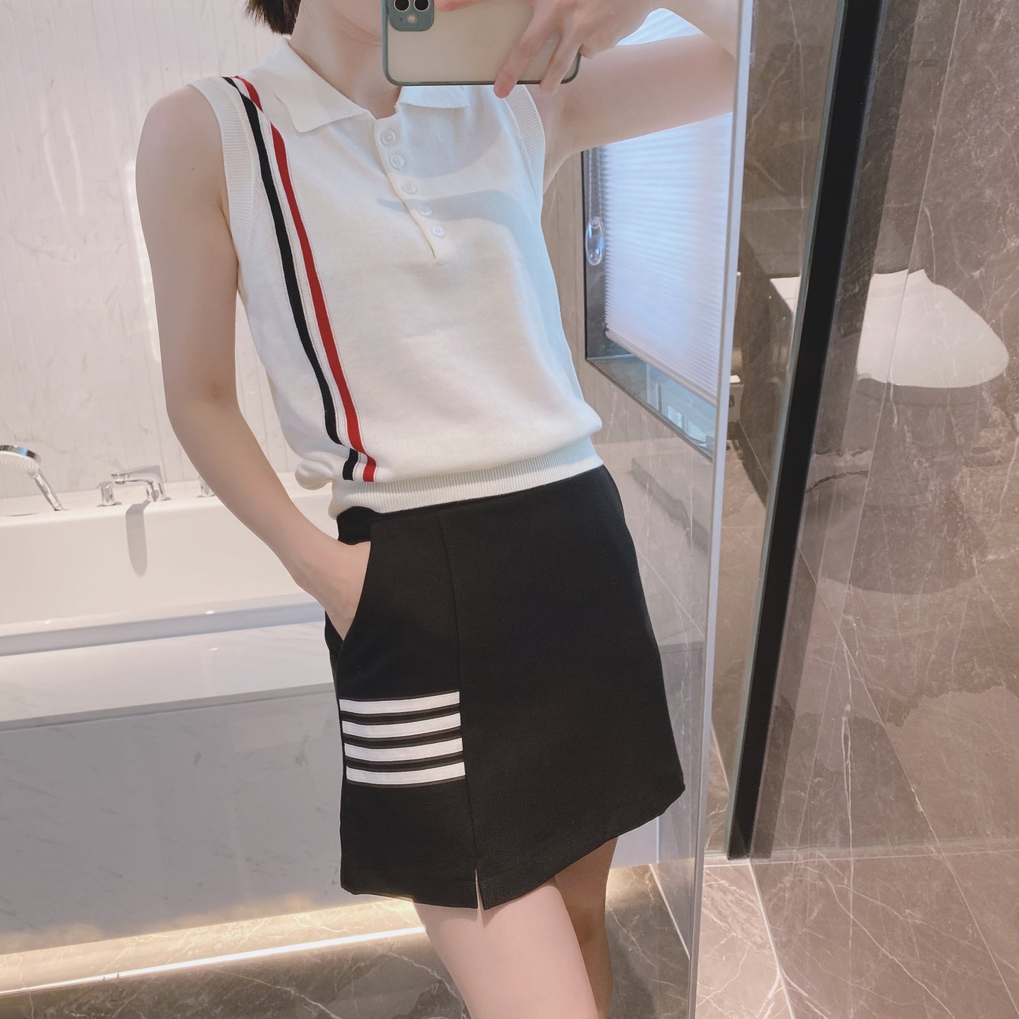 TNOM 2025 Sleeveless sweater