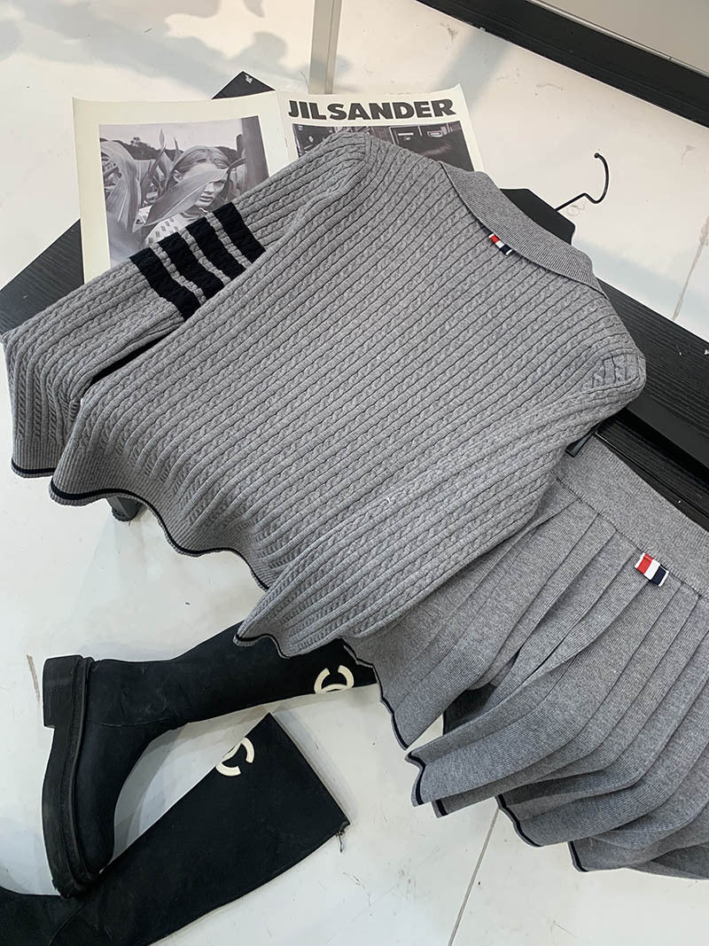 2025 Pleated skirt suit