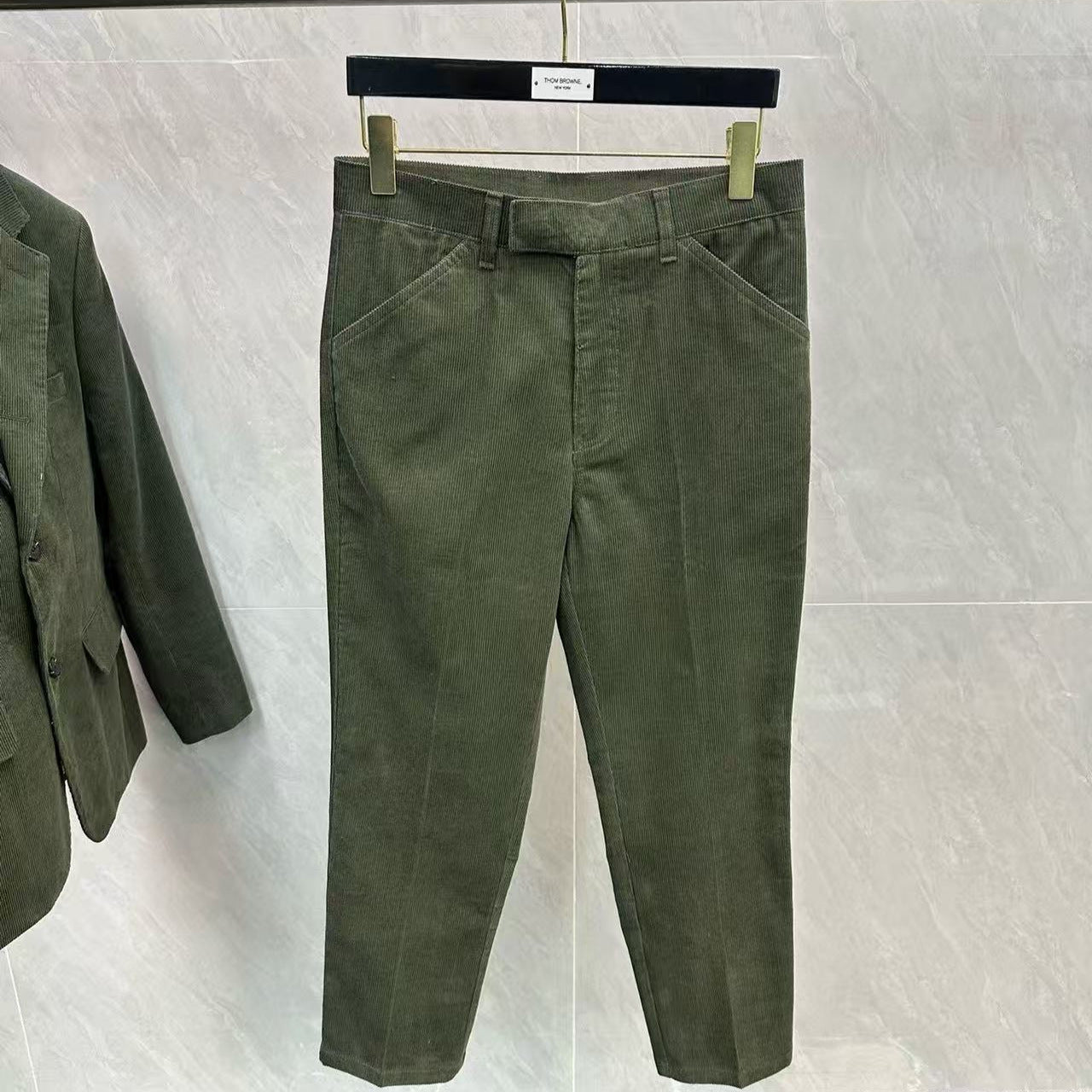 Corduroy cropped trousers