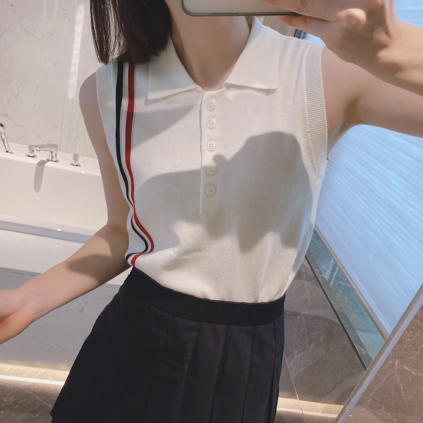 TNOM  2025  Sleeveless sweater
