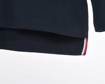 Long-sleeved T-shirt