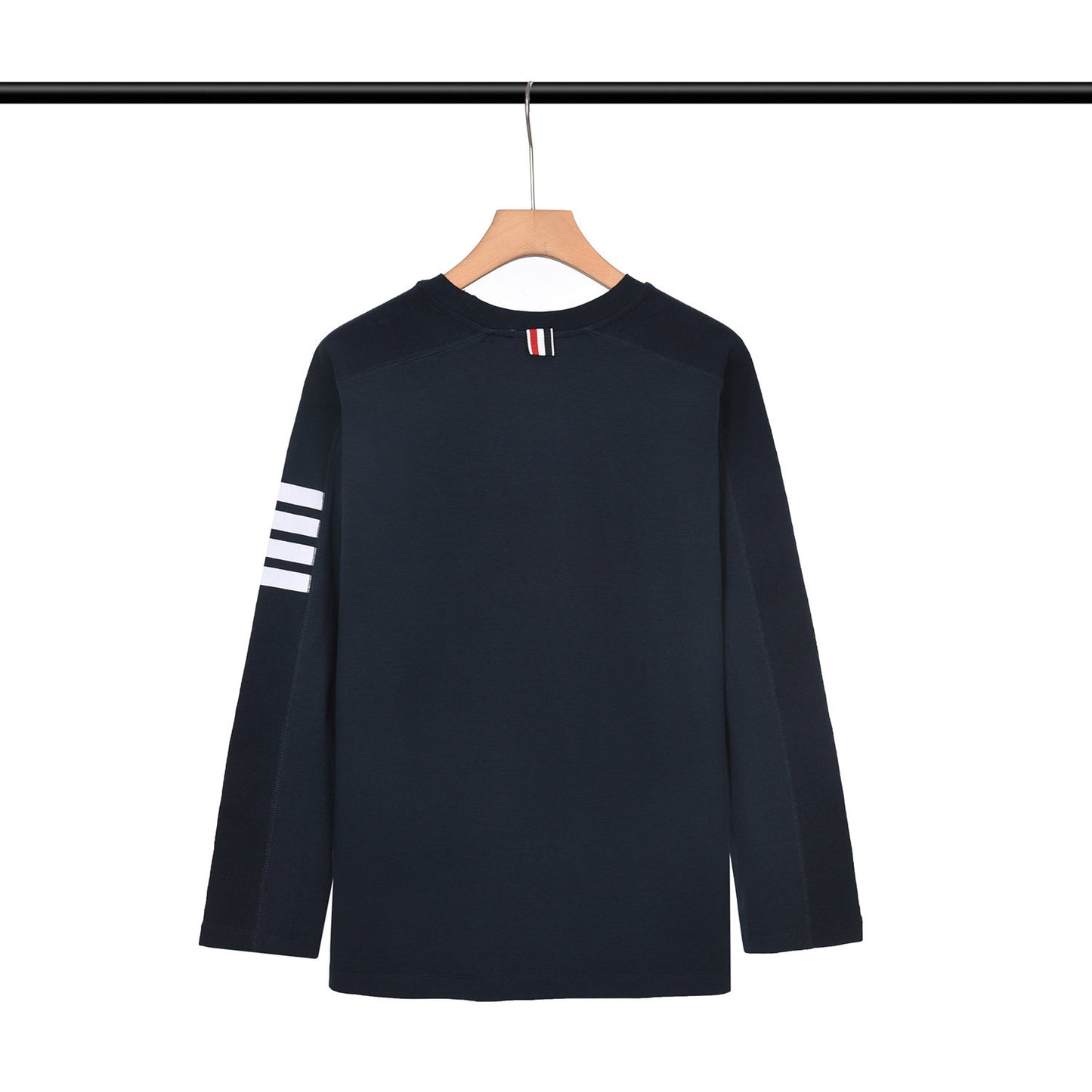Long-sleeved T-shirt