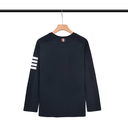 Long-sleeved T-shirt