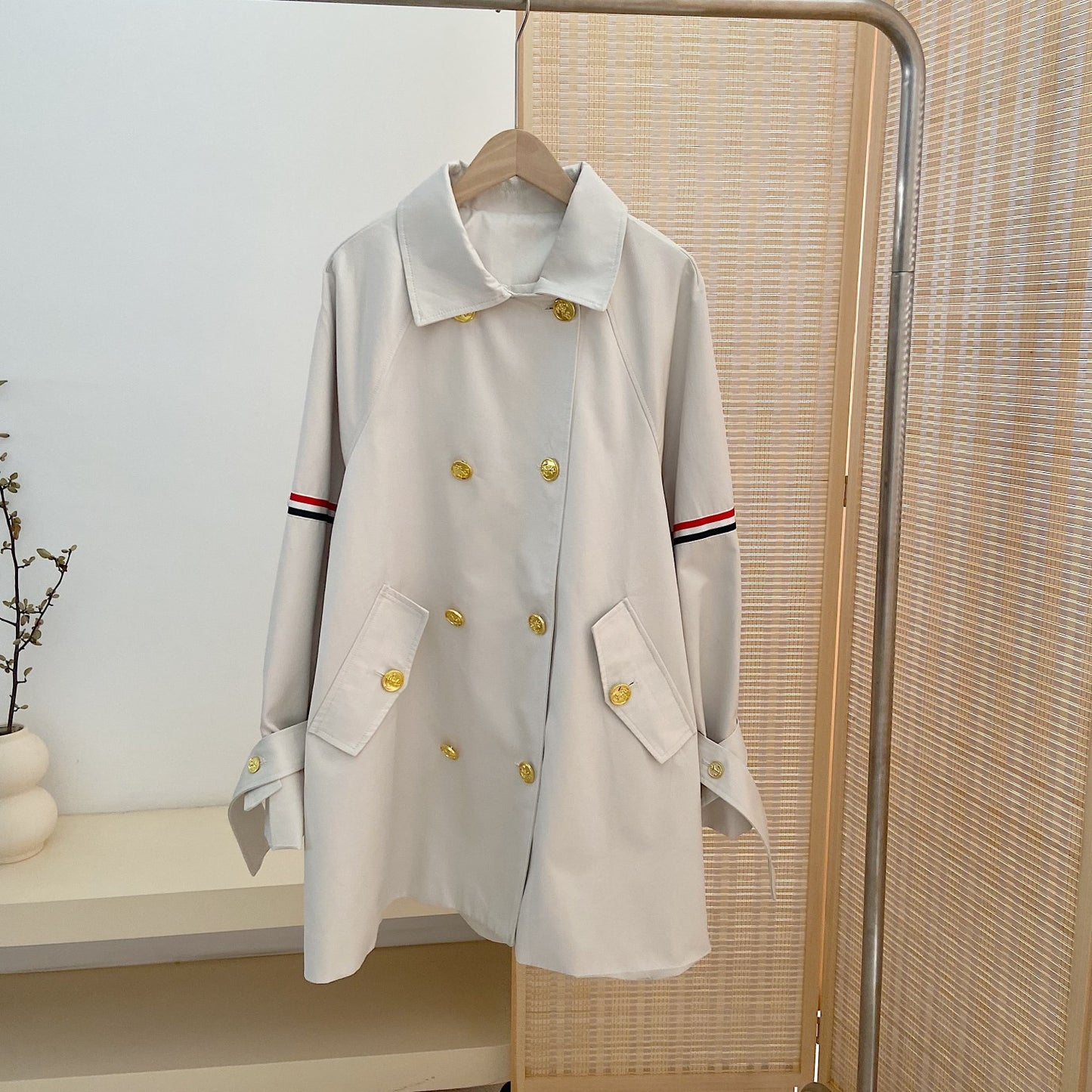 2025 Double-breasted trench coat