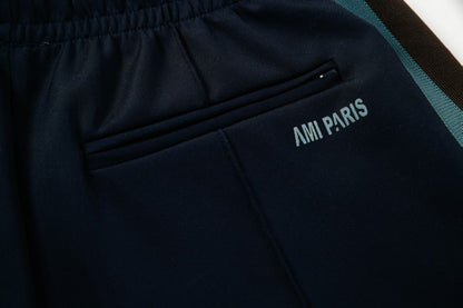 AMI  Men's and women's sportswear