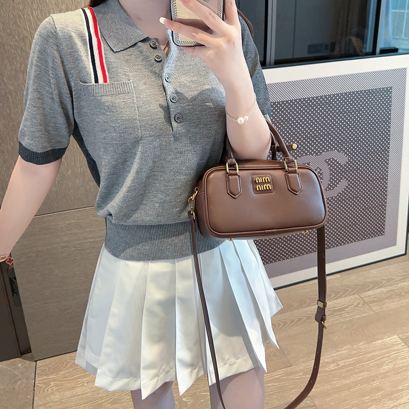 Knitted short sleeves