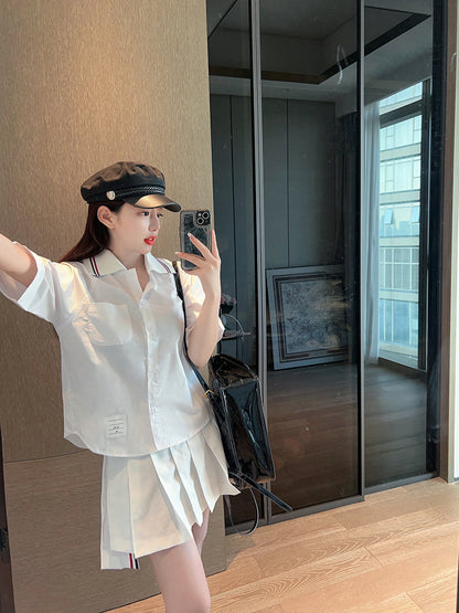 short-sleeved shirt