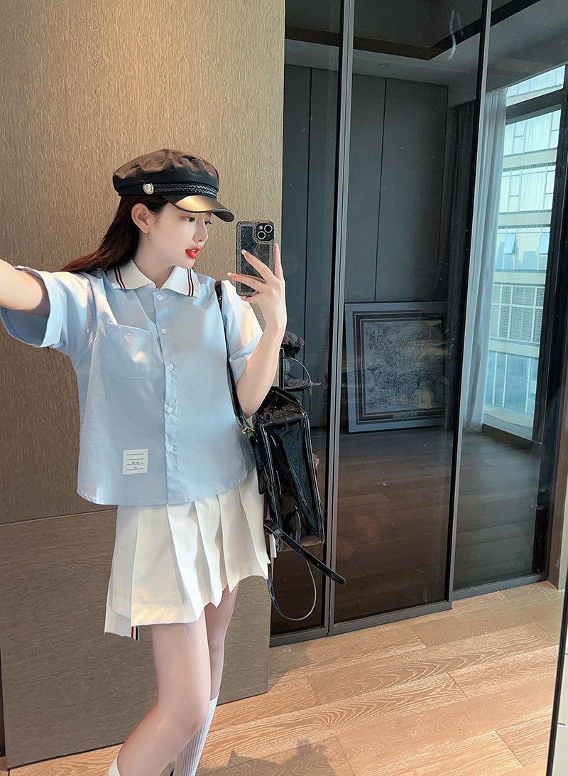 short-sleeved shirt