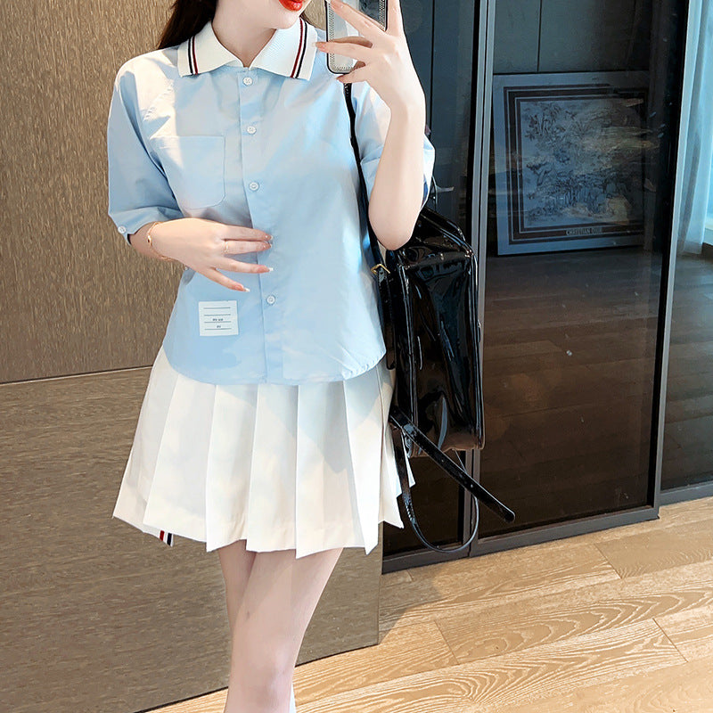 short-sleeved shirt