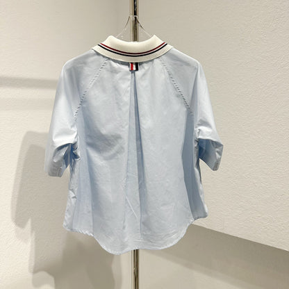 short-sleeved shirt