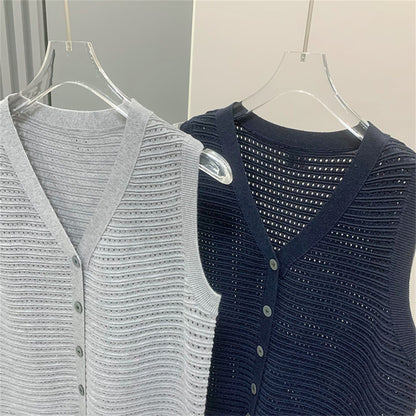 2025  Sleeveless dress