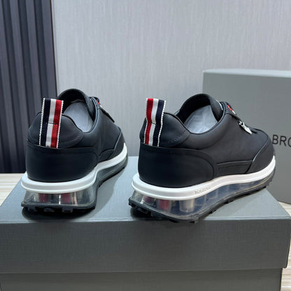 TNOM 2025 Man Sneakers
