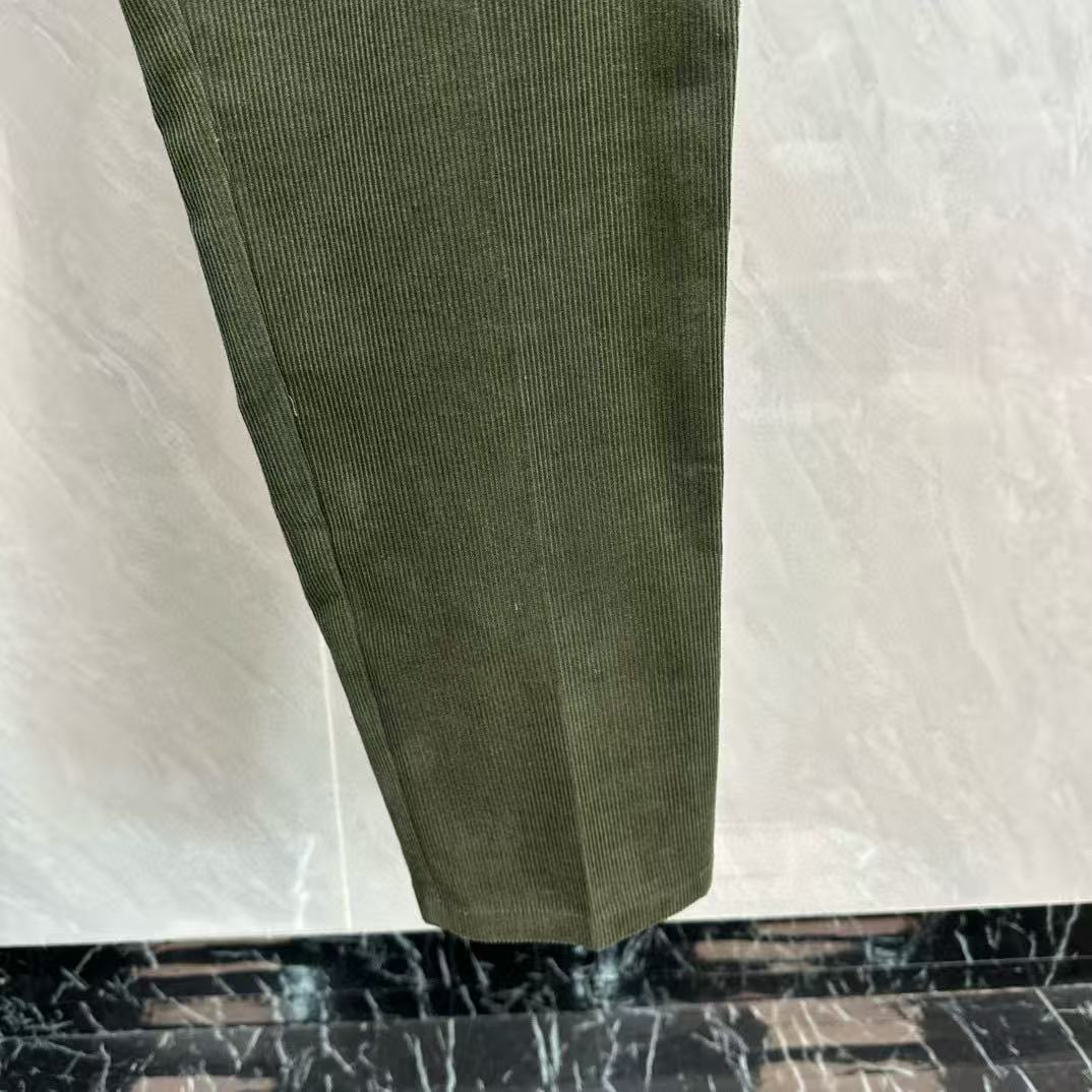 Corduroy cropped trousers